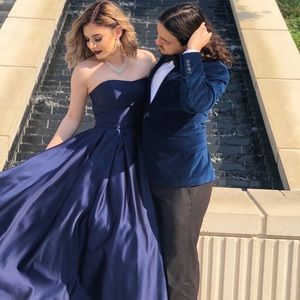Navy blue prom dress